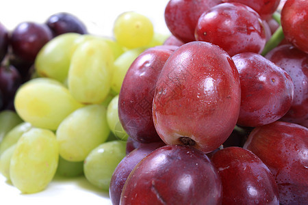 三种不同种类的葡萄水果白色营养饮食食物黑色健康小吃红色图片
