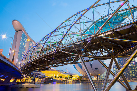 新加坡天际黄昏金融地标码头建筑建筑学商业鱼尾狮景观城市港口图片