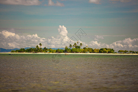 菲律宾美丽的热带无人居住的岛屿 6月26日至28日海滩海船环礁沙漠海浪处女天空海景旅游海岸图片