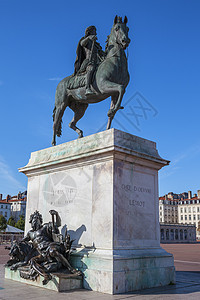 著名的路易十四雕像马术城市地标正方形太阳国王地区纪念馆纪念碑图片
