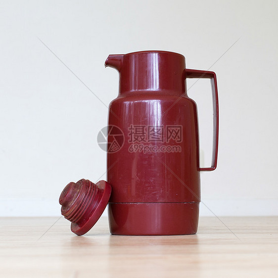旧咖啡桶热瓶真空餐具液体宏观咖啡密封红色塑料金属温度图片