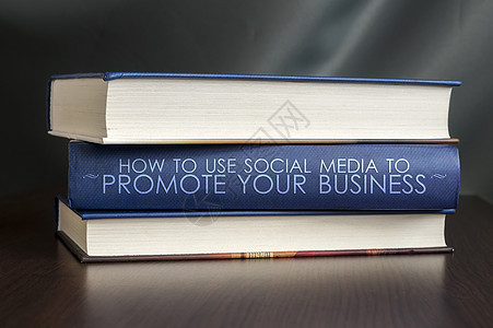 利用社交媒体来宣传你的生意 图书概念商业营销蓝色社会技术插图网络打字稿电子商务广告图片