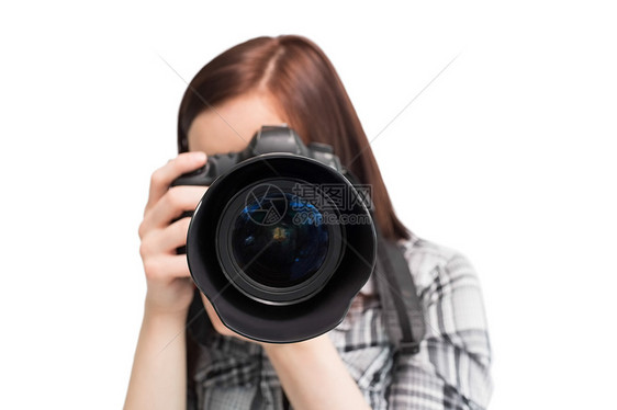 青年临时摄影师拍摄照相机的年轻人图片