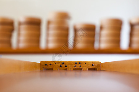典型的杜奇木木板游戏  Sjoelen文化木头指甲运动竞赛追求闲暇爱好家庭游戏图片