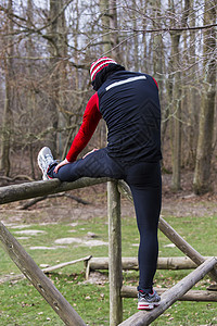 伸展耐力运动员成人训练男性力量热身拉伸福利森林图片