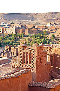 摩洛哥瓦尔扎扎扎特附近被加固的镇力量建筑学蓝色房屋全景文化旅行城堡历史建筑图片