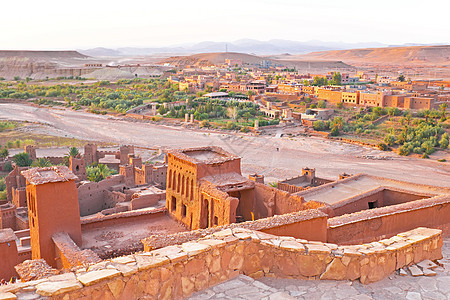 摩洛哥瓦尔扎扎扎特附近被加固的镇废墟力量蓝色绿洲历史沙漠旅游房屋建筑建筑学图片