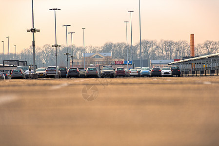 户外停车场生活交通环境车辆商业窗户购物城市运输背景图片