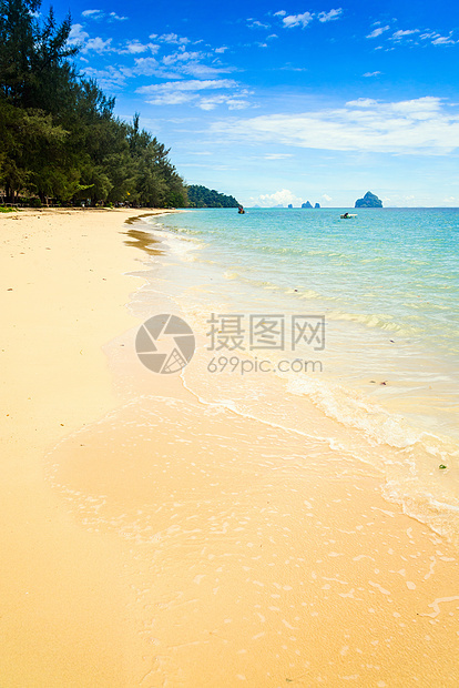 克拉丹岛 泰国安达曼海的一个岛屿水域旅游海滩旅行天堂阳光热带天空太阳晴天图片