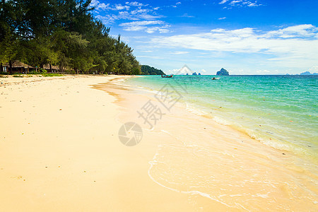 克拉丹岛 泰国安达曼海的一个岛屿旅行海滩天堂海浪太阳水域阳光蓝色天空风景图片