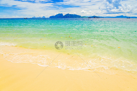 克拉丹岛 泰国安达曼海的一个岛屿阳光旅游假期风景热带海滩蓝色场景天空水域图片