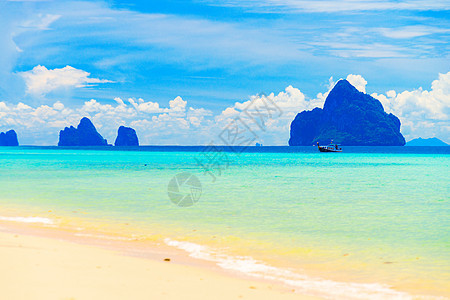 克拉丹岛 泰国安达曼海的一个岛屿天堂旅游晴天热带海滩阳光天空闲暇蓝色旅行图片