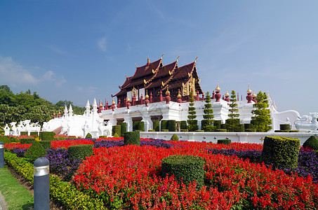 Lanna 风格的传统泰语建筑结构图片