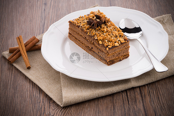 巧克力蛋糕肉桂棒甜点蛋糕盘子糕点食物棕色糖果八角馅饼图片