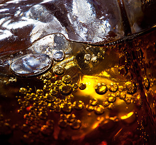 有玻璃红酒情调气泡液体苏打宏观酒精气体照片酒吧空气图片