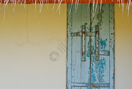 旧蓝门国家入口房子木头岩石乡村植物窗户金子石头图片