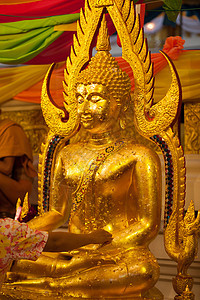 佛像宗教金属假期冥想反射旅行遗产数字金子寺庙图片
