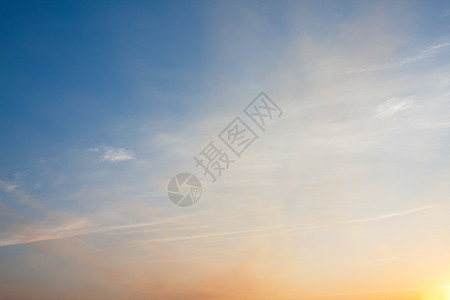 明亮的天空云景气候季节团体太阳场景气象蓝色环境生活图片