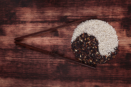 白米和禁粮文化美食主食谷物野米粮食平衡筷子食物图片