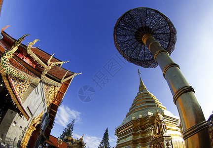 在泰国清迈的Doi Suthep寺庙图片