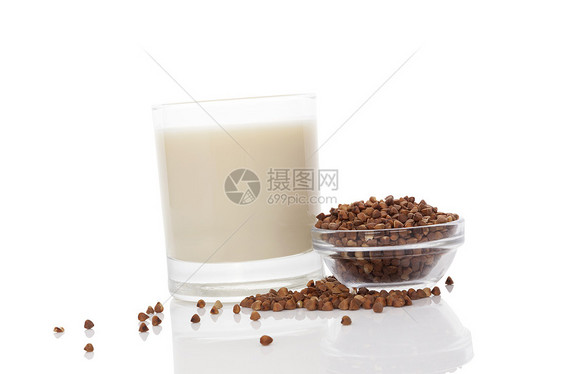 巴克热牛奶热带美食棕色乳糖玻璃纤维种子概念水果反射图片