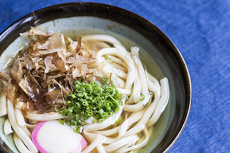 乌东日日日美面条拉面炒锅蔬菜午餐食物烹饪盘子洋葱炒面美食图片