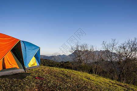 泰国清迈山北边的冬季景点泰国季节生态蓝色阳光太阳公园环境天空旅游清道图片