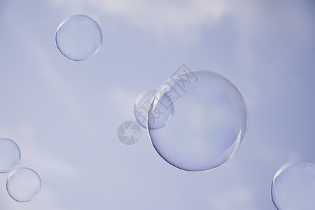 空气中的肥皂气泡图片
