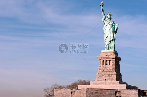 美国纽约州曼哈顿的自由雕像旅行纪念碑吸引力历史火炬观光蓝色雕塑地标女士图片