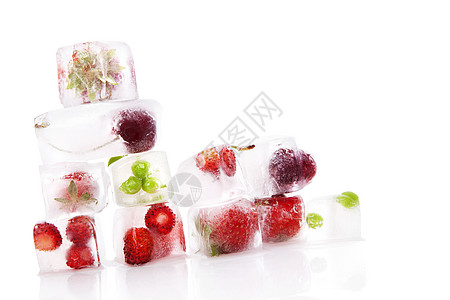 水果冻在冰里反射立方体魅力烹饪摄影冰块水果维生素食物美食图片
