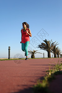 正在运行的妇女女性街道日落赛跑者自由拉丁女孩海滩爆炸蓝色图片