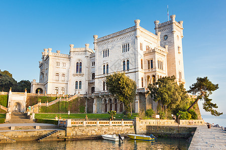 米拉马尔城堡 里雅斯特 意大利 欧洲胜地海洋历史吸引力地标堡垒海岸住宅外观花园图片