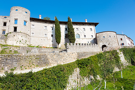 欧洲斯洛文尼亚Stanjel村外观石头天空旅游场景楼梯城堡村庄窗户结构图片
