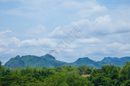 山区和森林国家公园荒野植物旅行场地场景旅游天空阳光图片