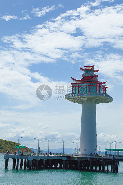 港口的灯塔建筑警告晴天旅游导航游客假期海岸线旅行海洋图片