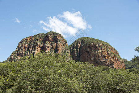 位于非洲南部的在Hoedspruit附近天空山峰顶峰破坏绿色公园水平国家皇家崎岖图片