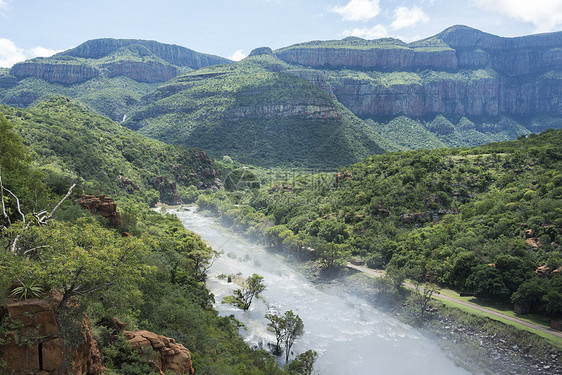 布拉德河附近的斯瓦迪尼大坝植物群峡谷爬坡场景编队绿色全景岩石乡村瀑布图片