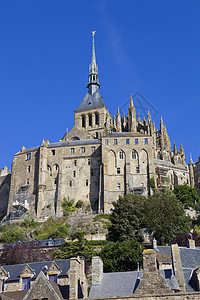 蒙圣迈克尔历史爬坡岩石地标城堡教会城市旅行旅游大教堂图片