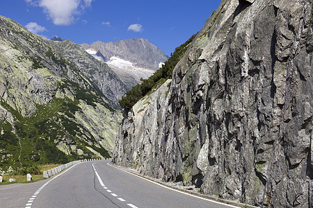 斯洛文尼亚国家高山岩石旅行远景顶峰曲线路线风景街道图片