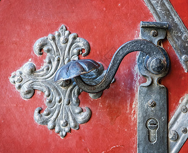 布拉格旧门前门的门式装饰装置细节手工历史艺术城堡金属木头青铜腐蚀教会入口图片