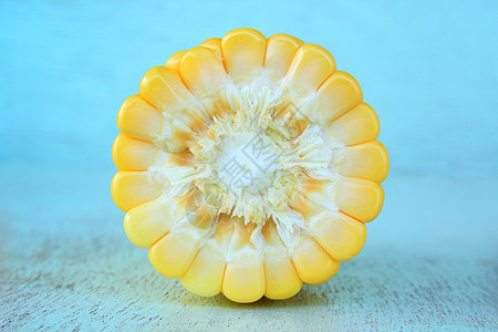 成熟玉米谷物农业生产叶子迷宫玉米芯蔬菜粮食爆米花饮食蓝色图片