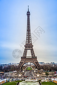法国巴黎埃菲尔铁塔游客街道城市蓝色天空假期建筑物国家地标纪念碑图片