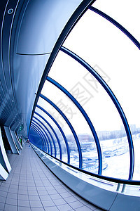 覆盖的莫斯科市桥玻璃窗户民众天桥建筑学反射市中心行人走廊天空图片