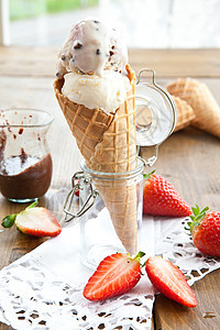华夫饼蛋卷冰淇淋冰棒胡扯食物红色果味香草奶油状水果巧克力图片