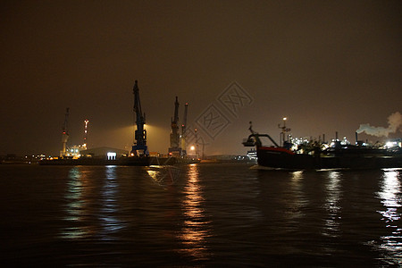 造船厂建造工业海洋蓝色汉堡起重机商业金属船厂油船背景图片