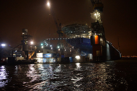 造船厂码头油船商业船厂起重机海洋蓝色工业建造汉堡图片