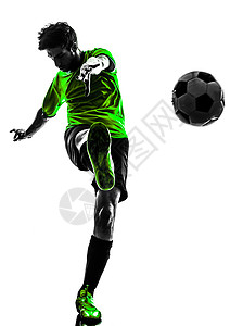 青年男子 踢双轮脚足球运动员图片