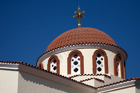 教会教堂红色上帝窗户基督吸引力白色天空信仰宗教房子图片