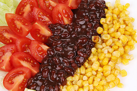 豆子沙拉贴近点黄色蔬菜大部分玉米盘子宏观红色图片
