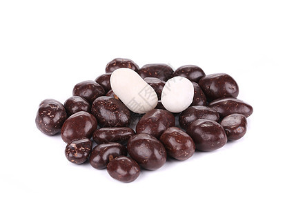 巧克力盖的深棕色糖衣杏仁可可小吃团体味道反射涂层坚果刨冰白色葡萄干图片
